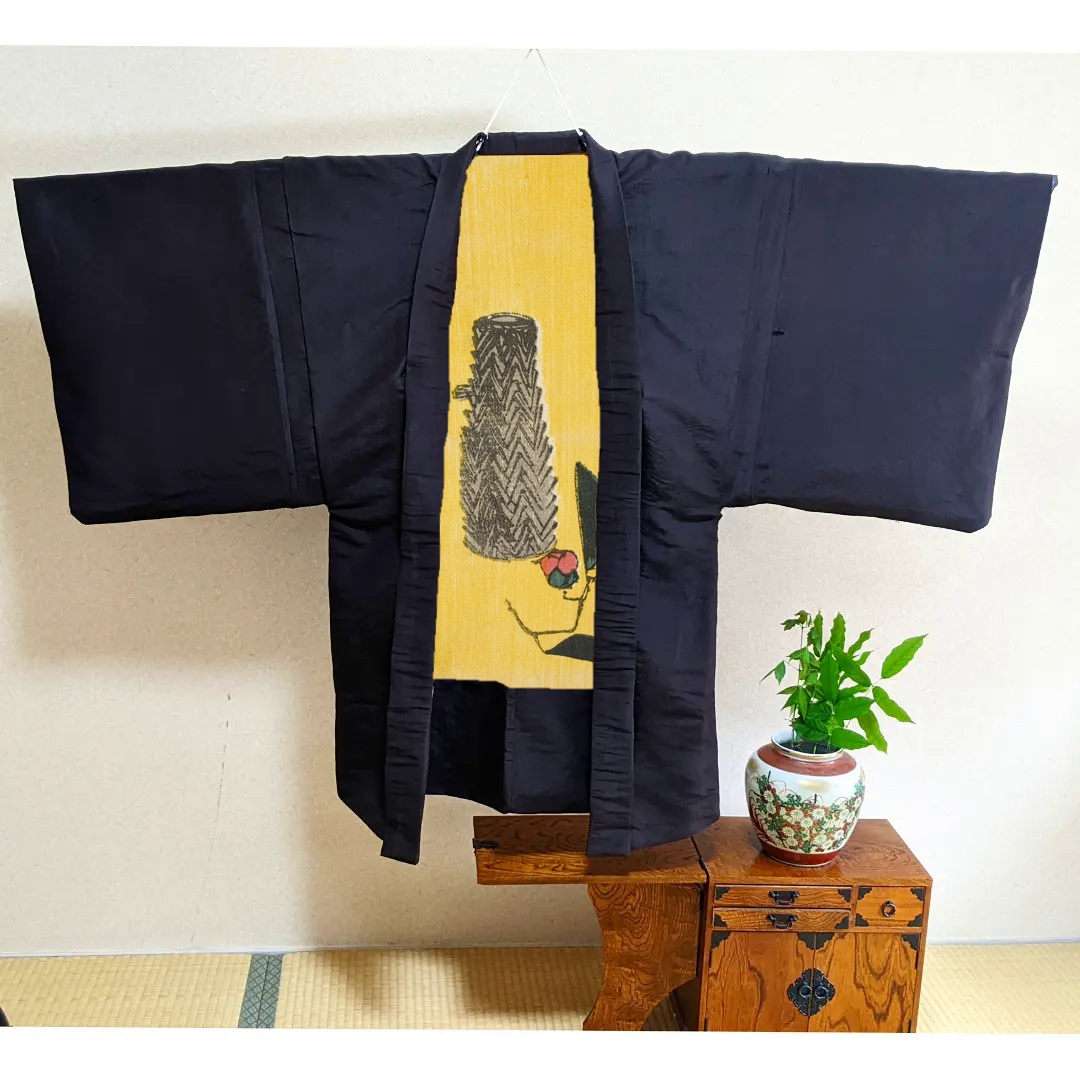 「椿と籠」（張交ぜ図の一部分）