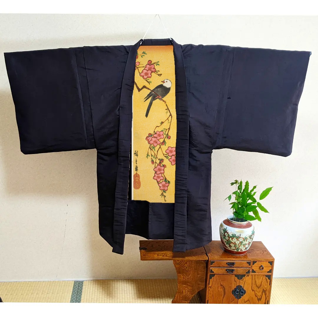「桃枝に白頭鳥」