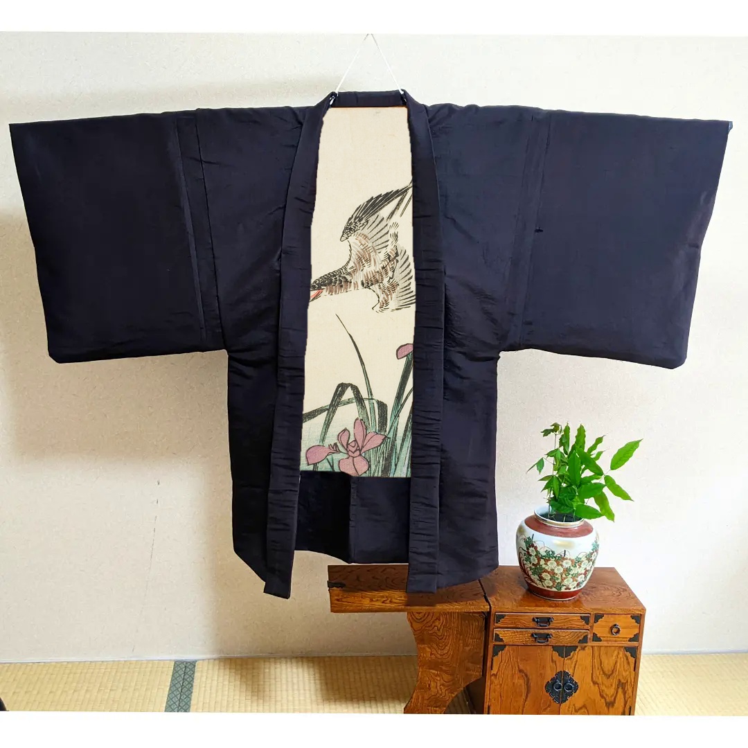 「杜鵑と花菖蒲」または「燕子花に杜鵑」
