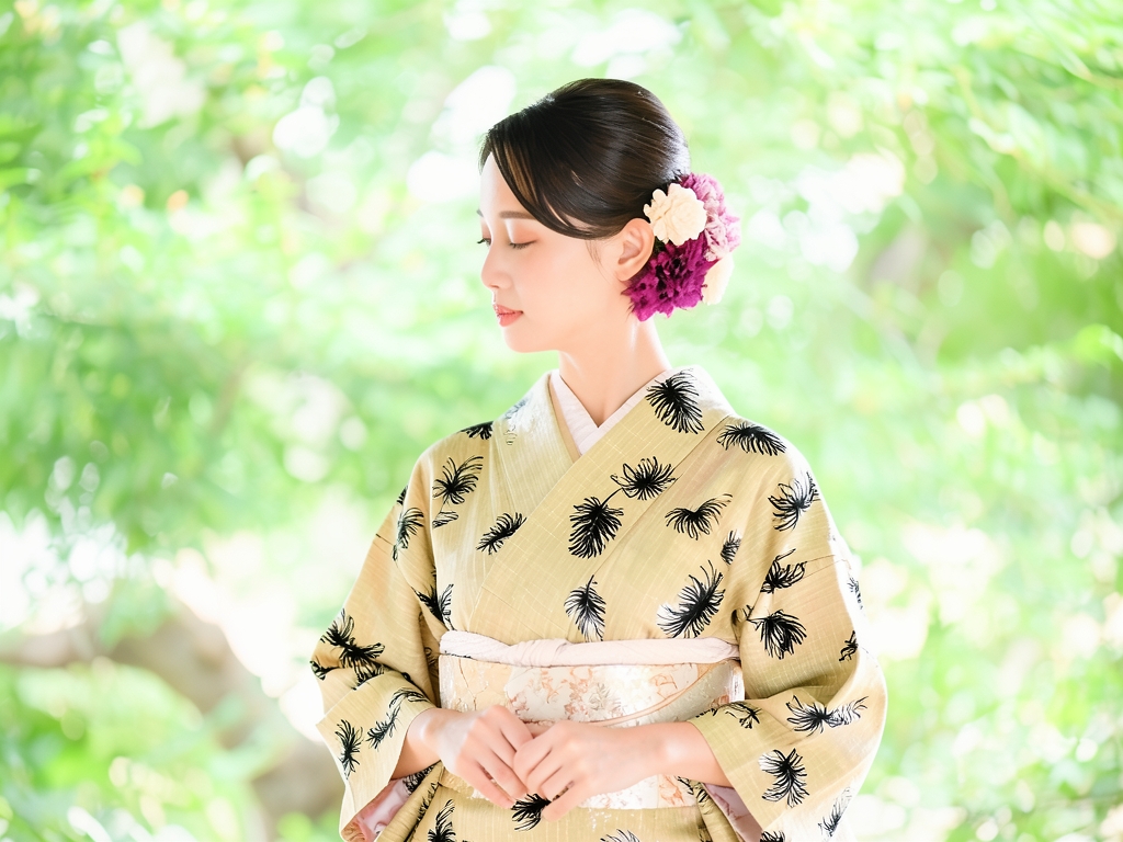 Itokiku pattern kimono (worn)