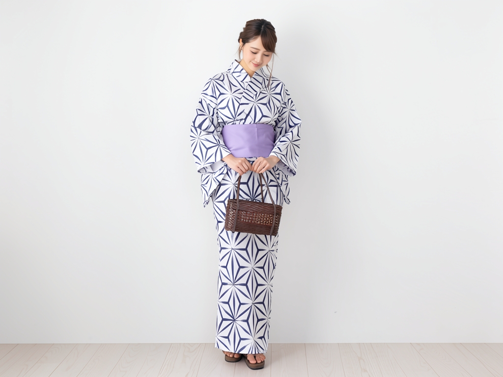 ゆかた 生地 未仕立て品 耳あり浴衣 反物 セール No.53・白地・麻の葉柄（女 浴衣）