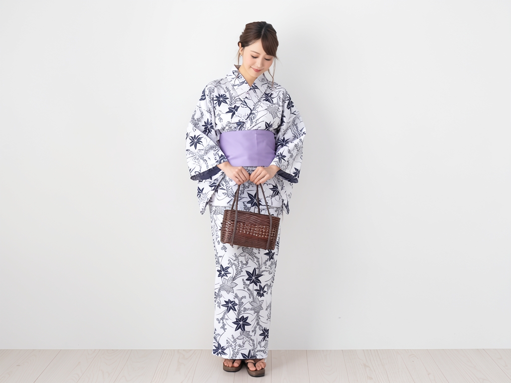 Yukata fabric, yukata, cloth, with ears, white background, maple pattern, No.82 (Female yukata)