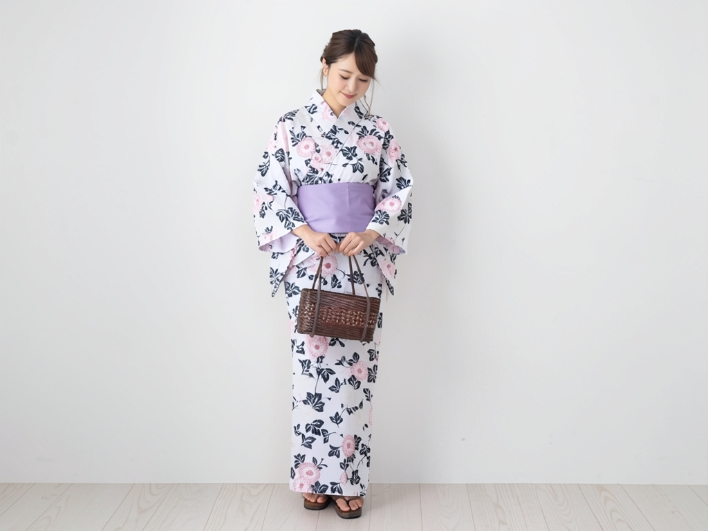 Yukata Fabric Queen Size Yukata - Fabric No.103 White/Chrysanthemum Pattern (Female yukata)