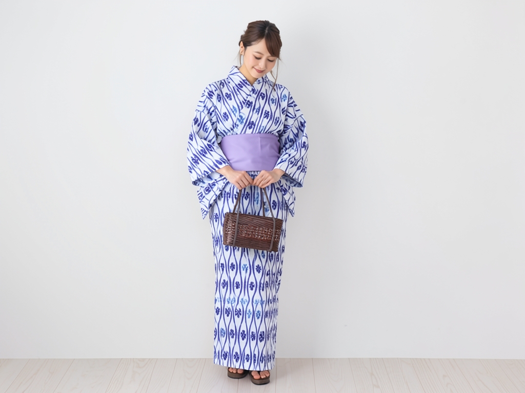 ゆかた 生地 クインサイズ 浴衣 反物 No.122 白地・立涌四ツ葉柄・乱絽（女 浴衣）
