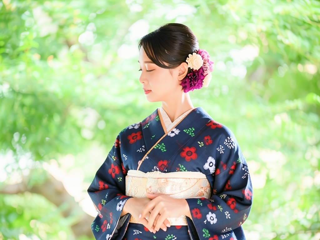 Kurume Kasuri/Kimono Fabric: Kurume Kasuri Fabric: Dark Navy and Plum Pattern